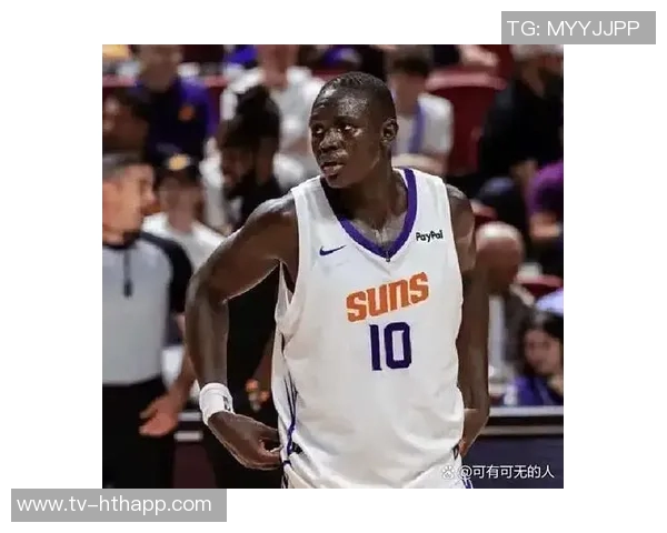 马卢阿奇生涯首秀表现亮眼4分钟内罚球1分并送出1次盖帽