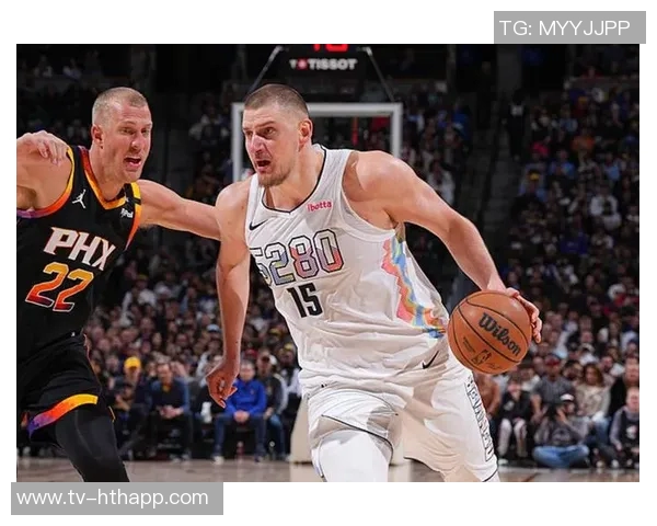 约基奇半场表现惊艳8投5中收获13分10篮板7助攻正负值高达21