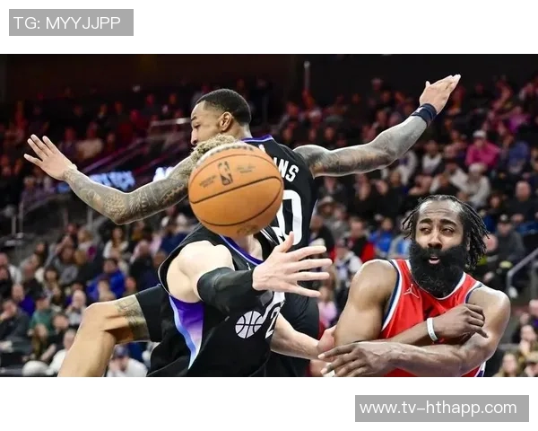 关键漏判引争议快船对76人比赛三次漏判哈登绝杀三分遭打手犯规未判